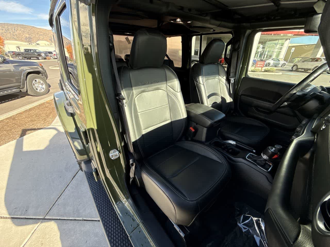 Thumbnail: 2021 Jeep Wrangler - 14
