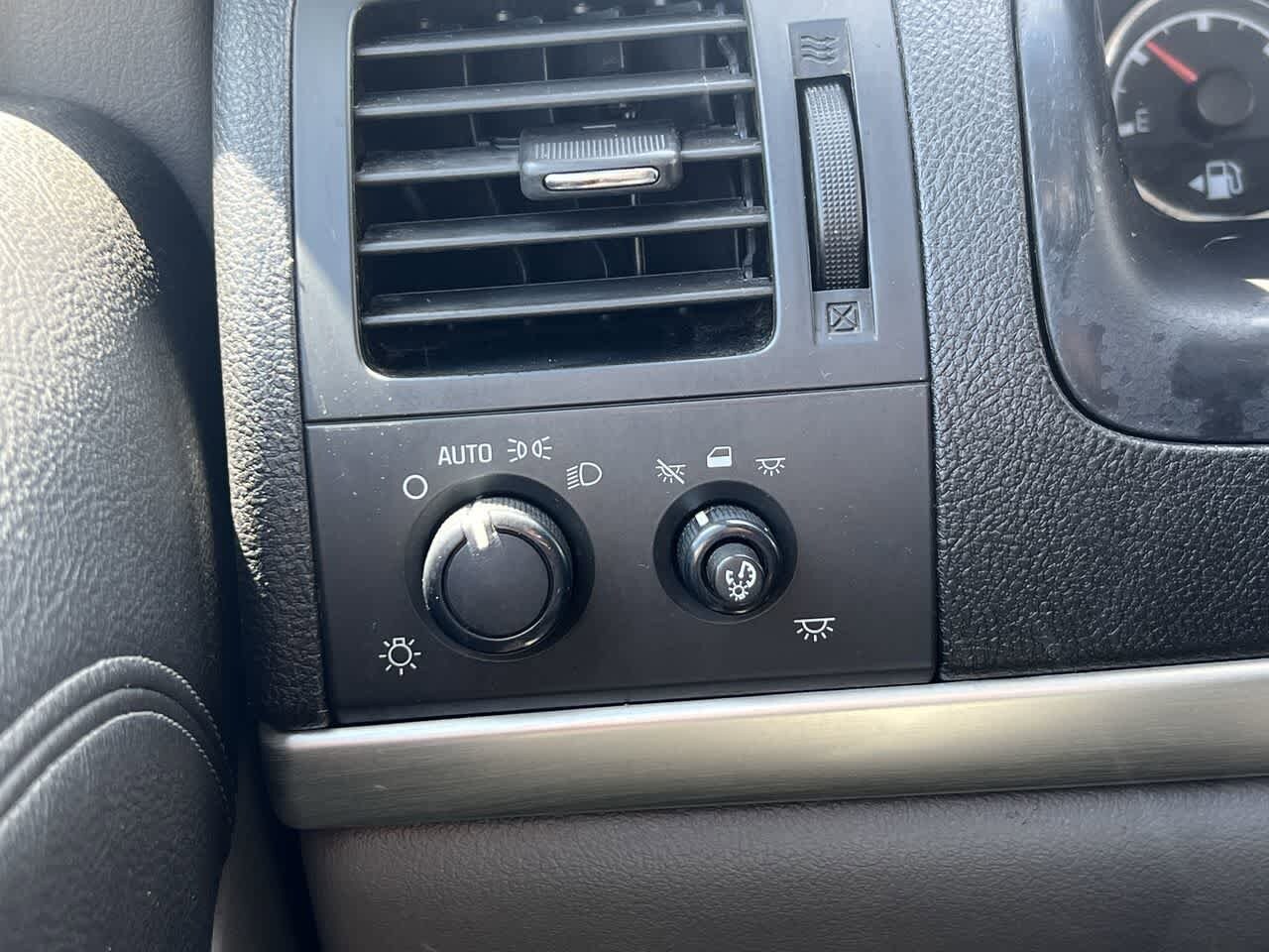 Thumbnail: 2008 Chevrolet Uplander - 24