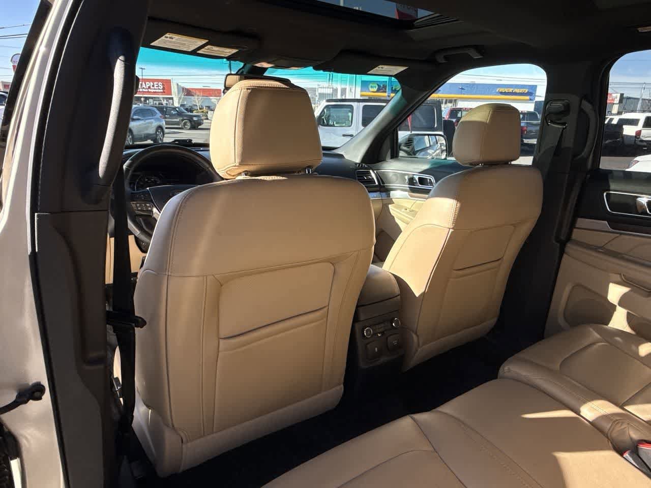 Thumbnail: 2017 Ford Explorer - 13