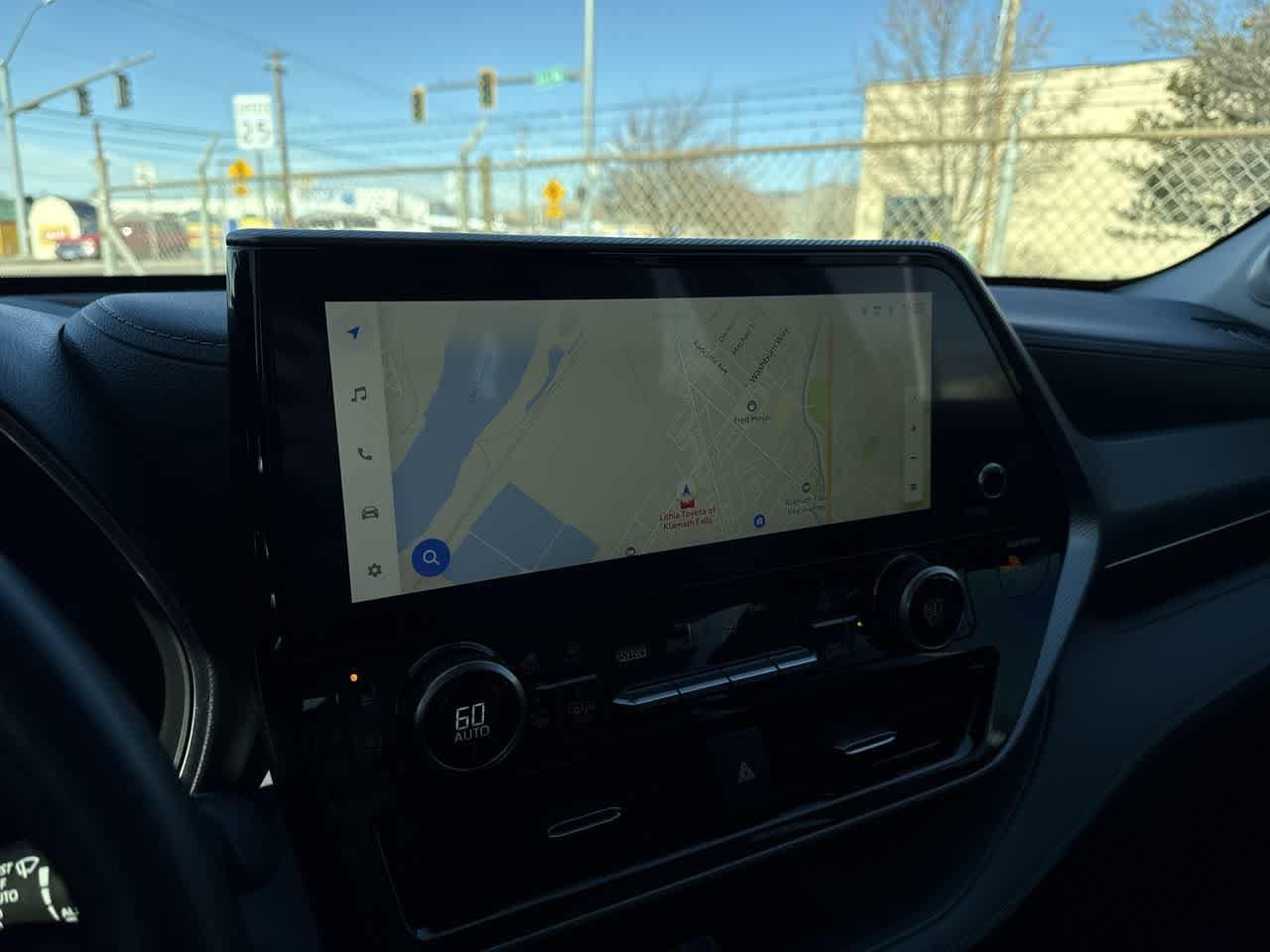 Thumbnail: 2024 Toyota Highlander - 19