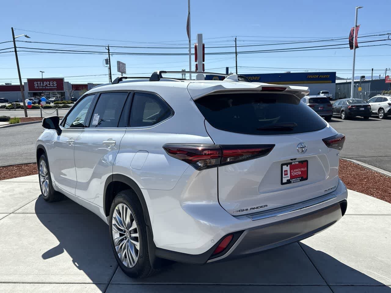 Thumbnail: 2026 Toyota Highlander - 5