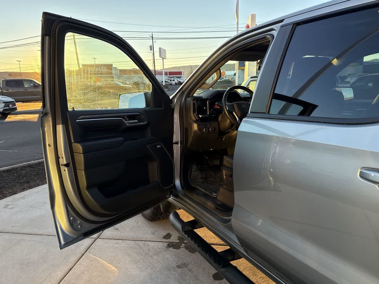 Thumbnail: 2024 Chevrolet Silverado 1500 - 10