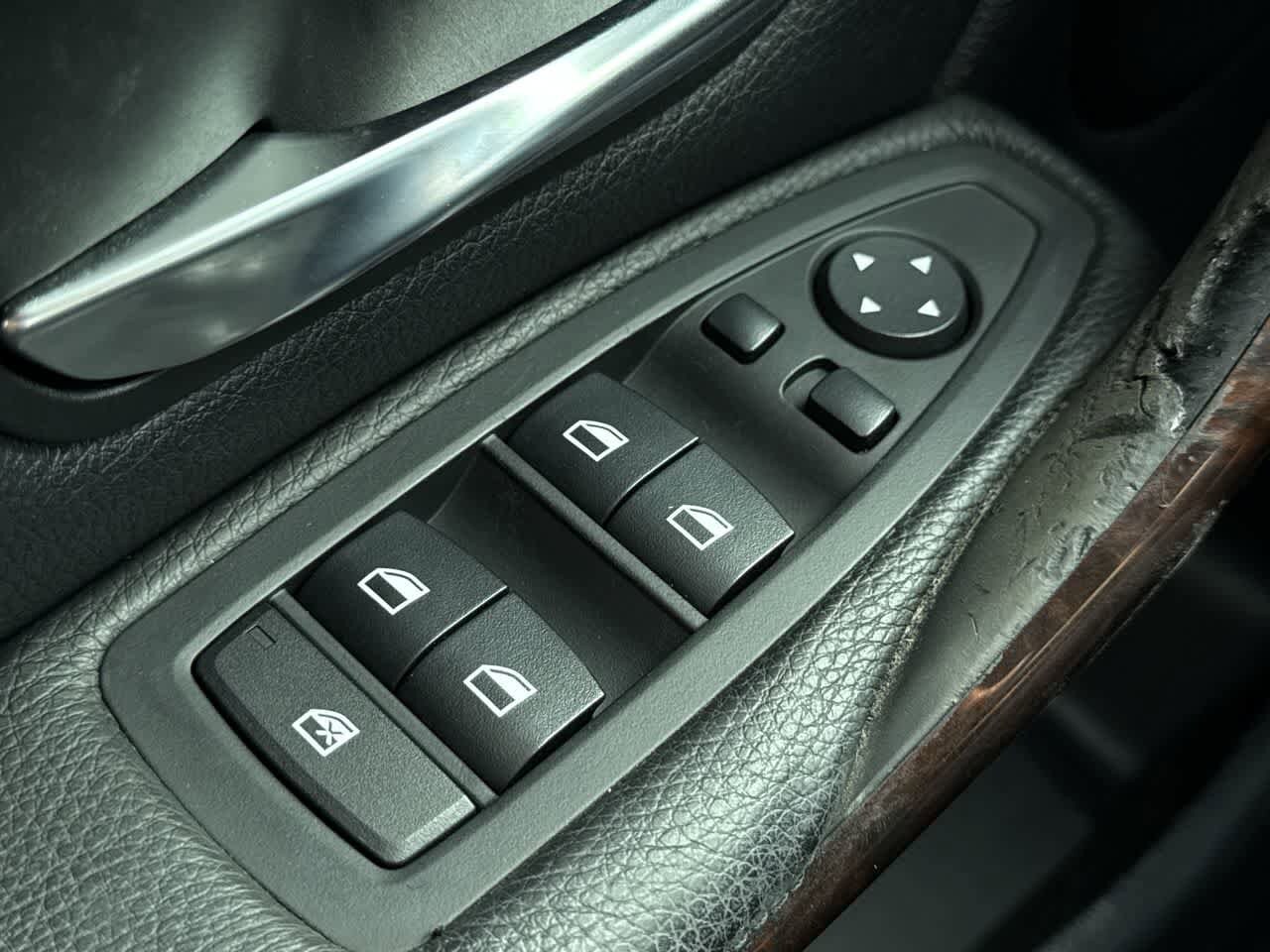 Thumbnail: 2014 BMW 3 Series - 22
