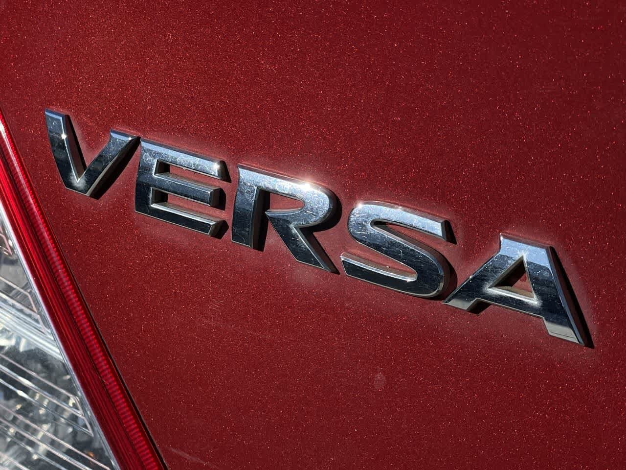 2016 Nissan Versa 1.6 SV 9