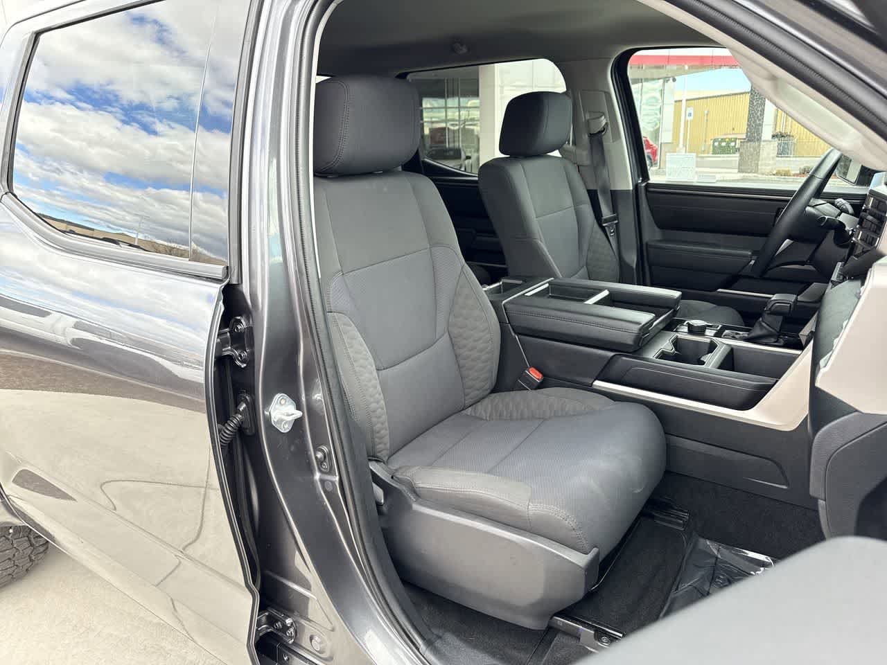 Thumbnail: 2023 Toyota Tundra - 14