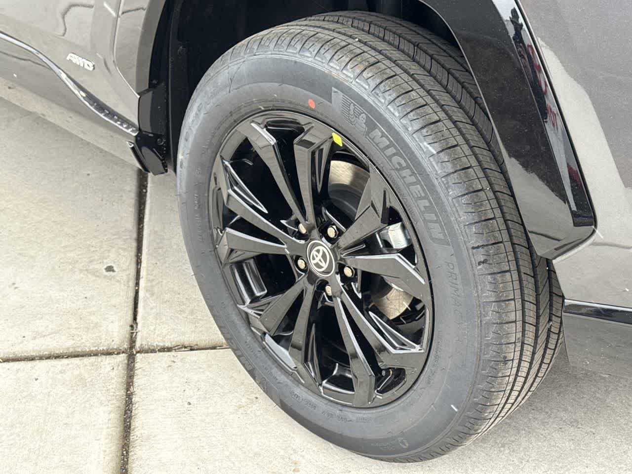 Thumbnail: 2025 Toyota RAV4 - 8