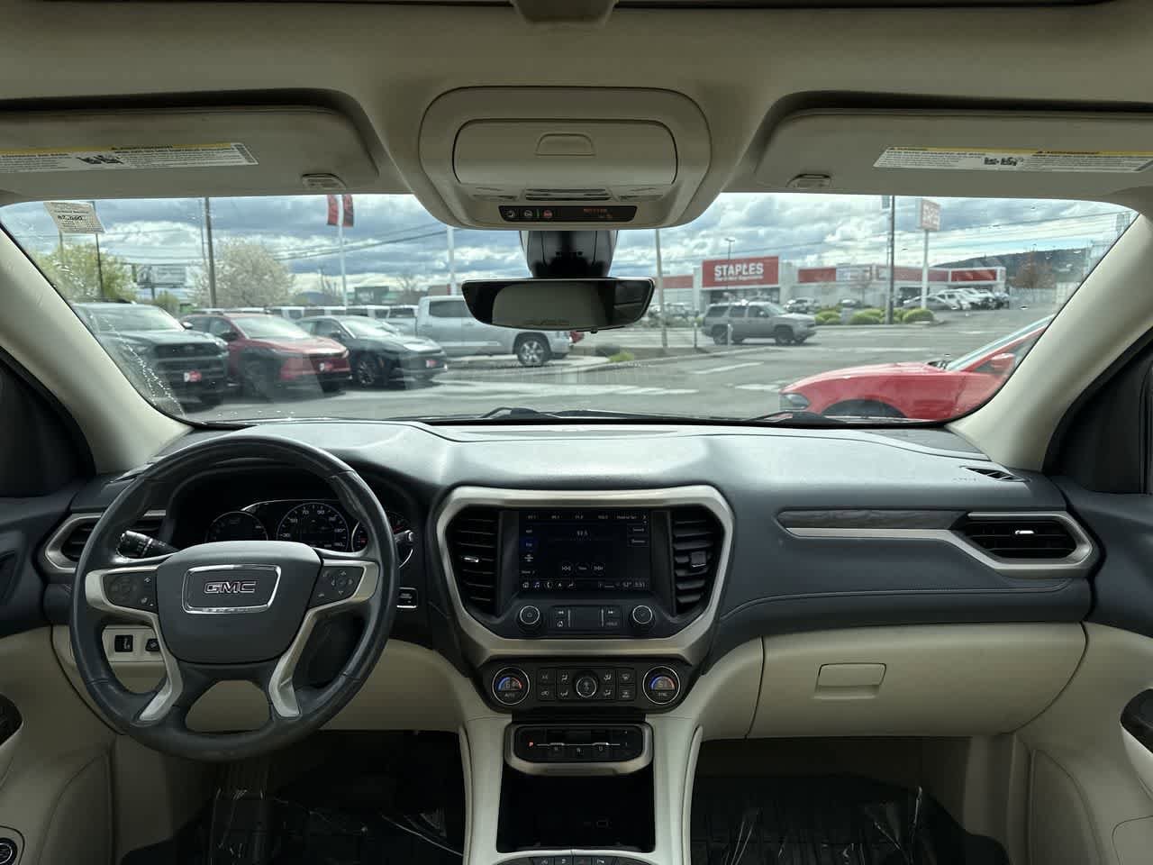 Thumbnail: 2022 GMC Acadia - 16