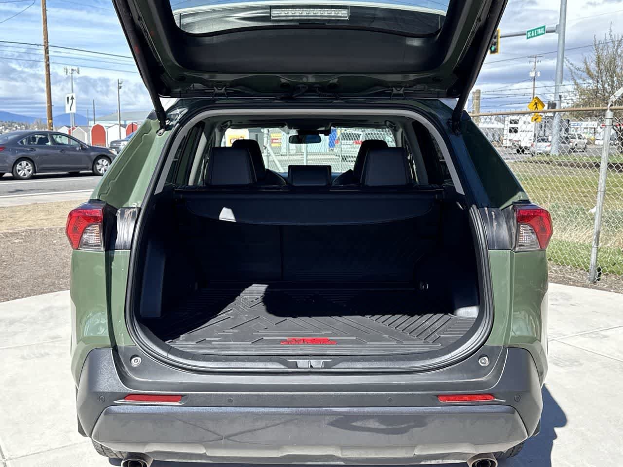 Thumbnail: 2024 Toyota RAV4 - 6