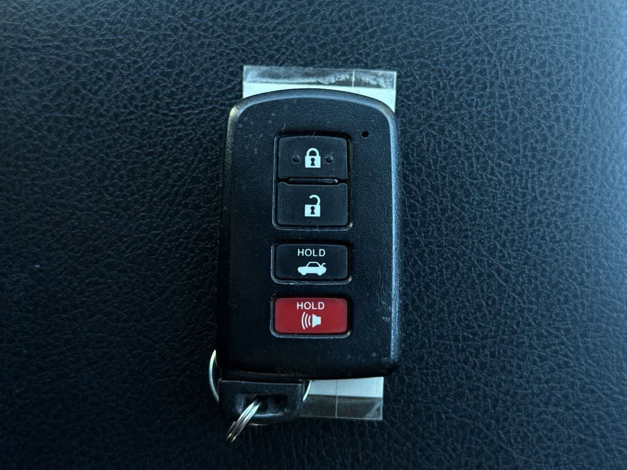 Thumbnail: 2015 Toyota Camry - 23