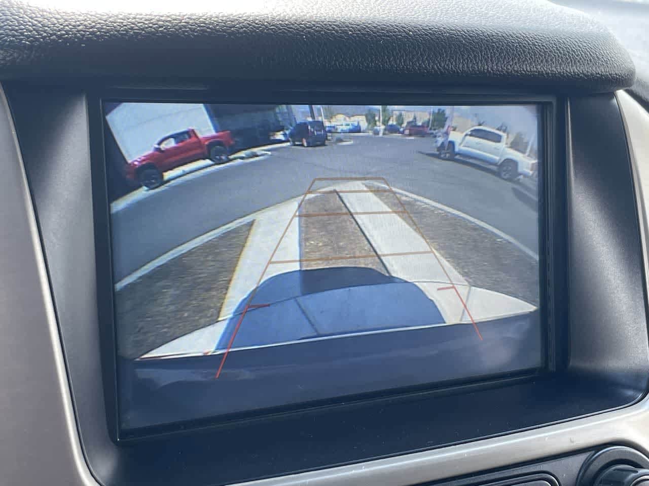 Thumbnail: 2019 GMC Yukon XL - 20