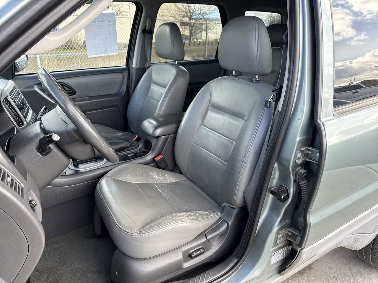 Thumbnail: 2006 Ford Escape - 11