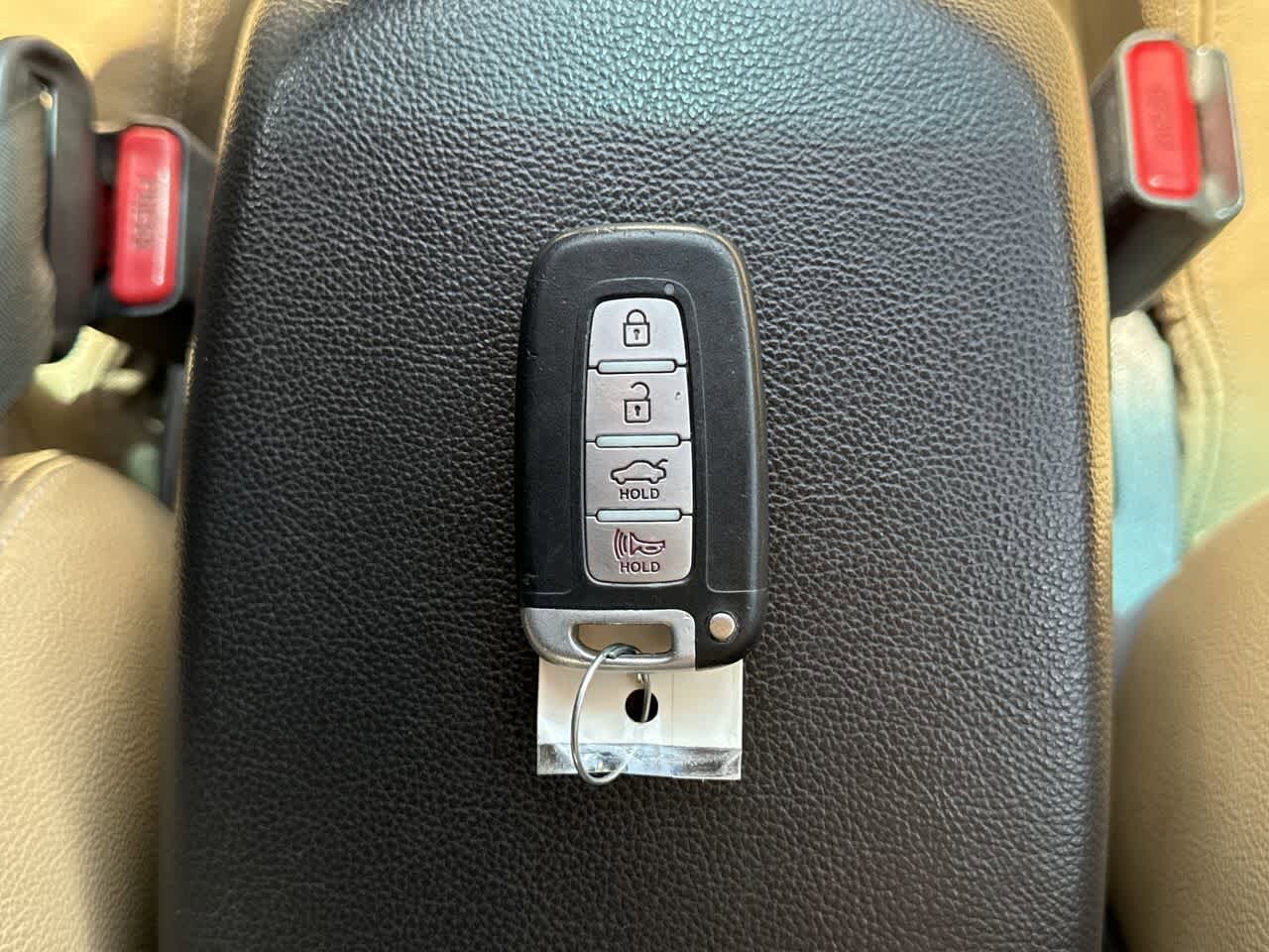 Thumbnail: 2011 Hyundai Elantra - 23
