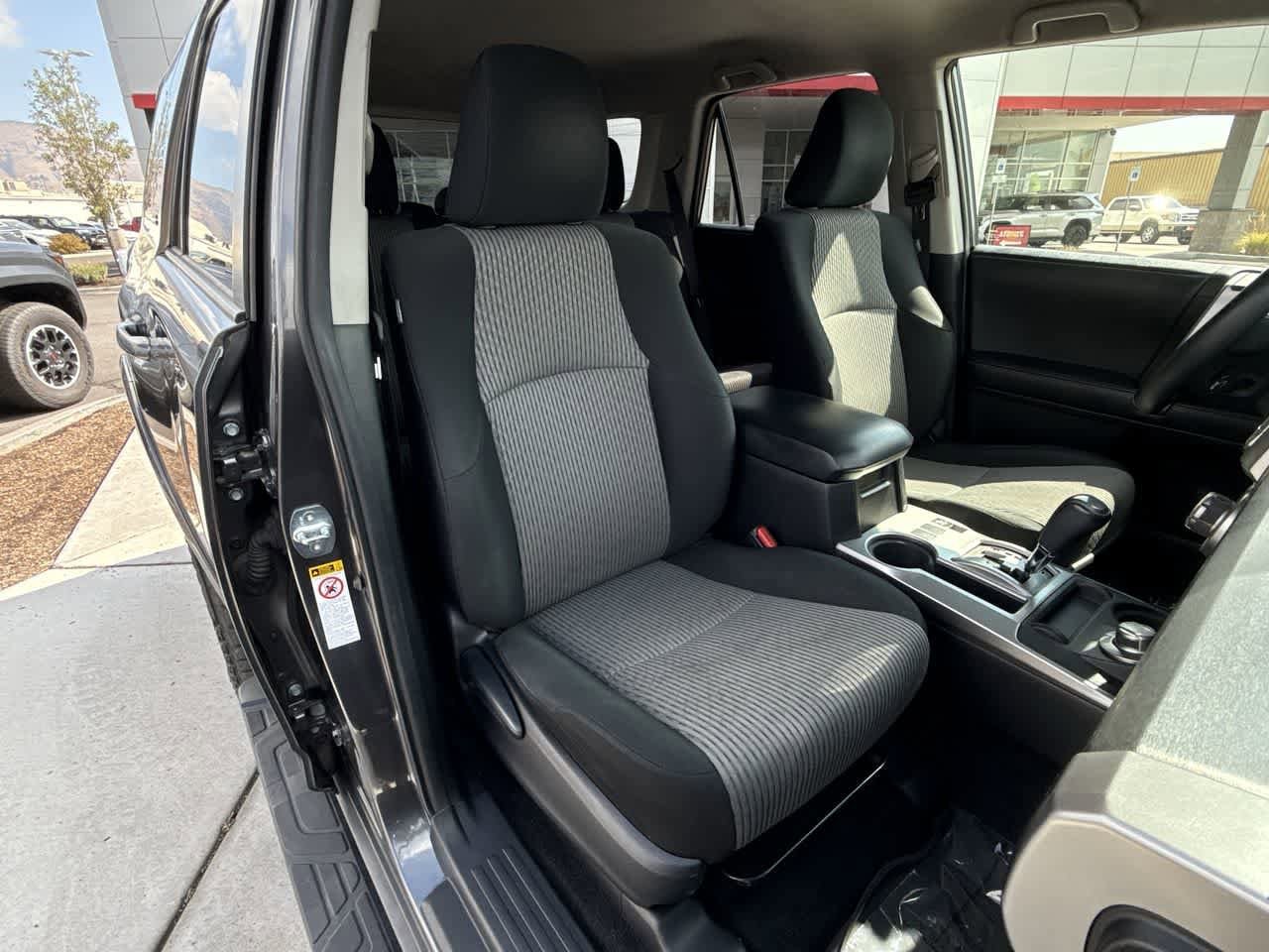 Thumbnail: 2018 Toyota 4Runner - 14