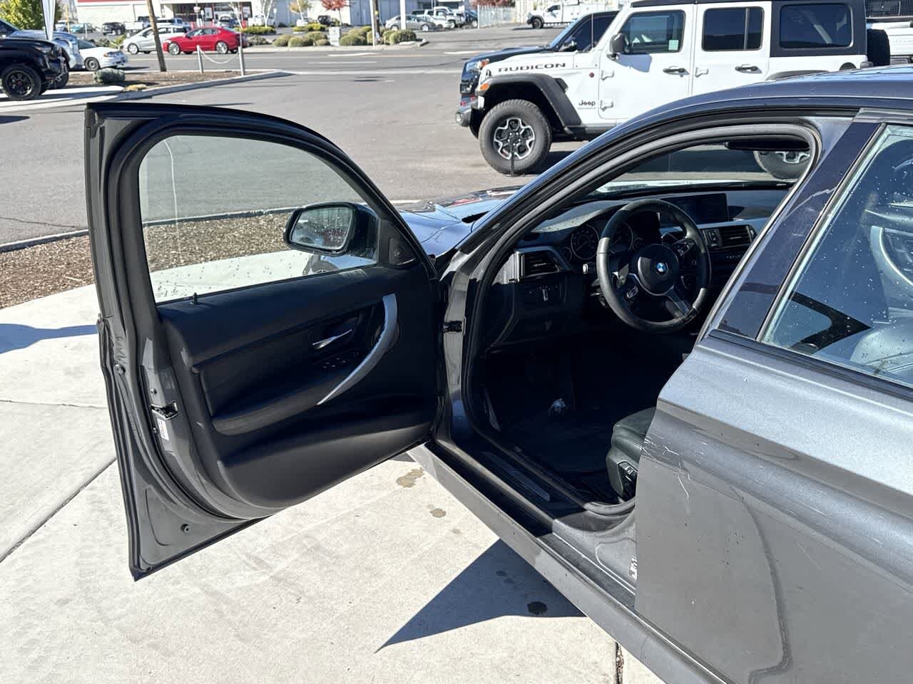 Thumbnail: 2015 BMW 3 Series - 9