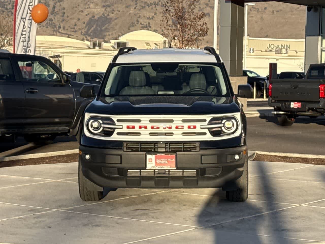 2023 Ford Bronco Sport Heritage photo 2