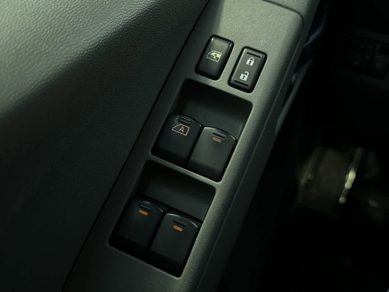 Thumbnail: 2021 Nissan Frontier - 22