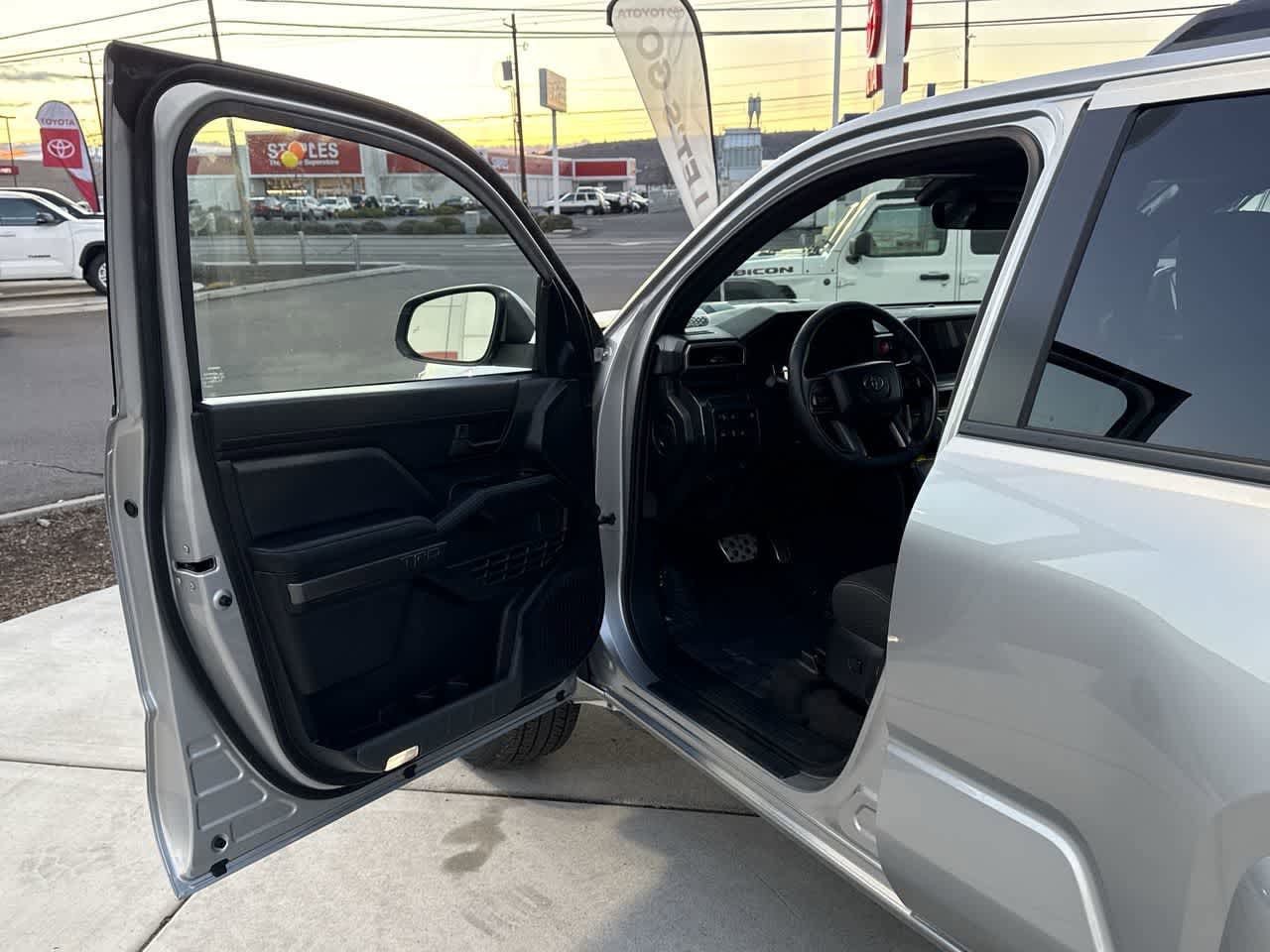 Thumbnail: 2025 Toyota 4Runner - 10