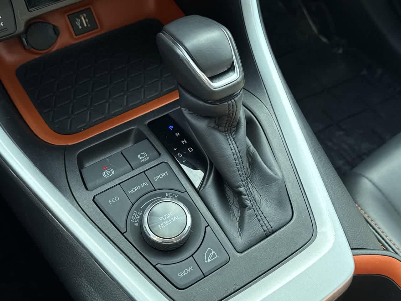 Thumbnail: 2024 Toyota RAV4 - 20