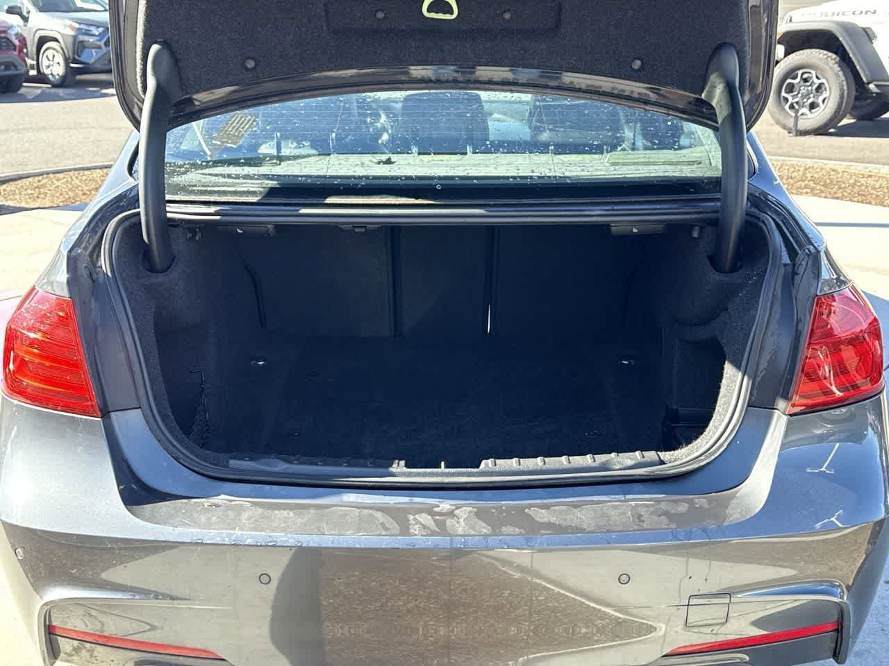 Thumbnail: 2015 BMW 3 Series - 6