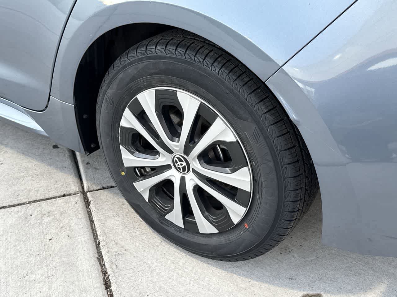 Thumbnail: 2022 Toyota Corolla - 8