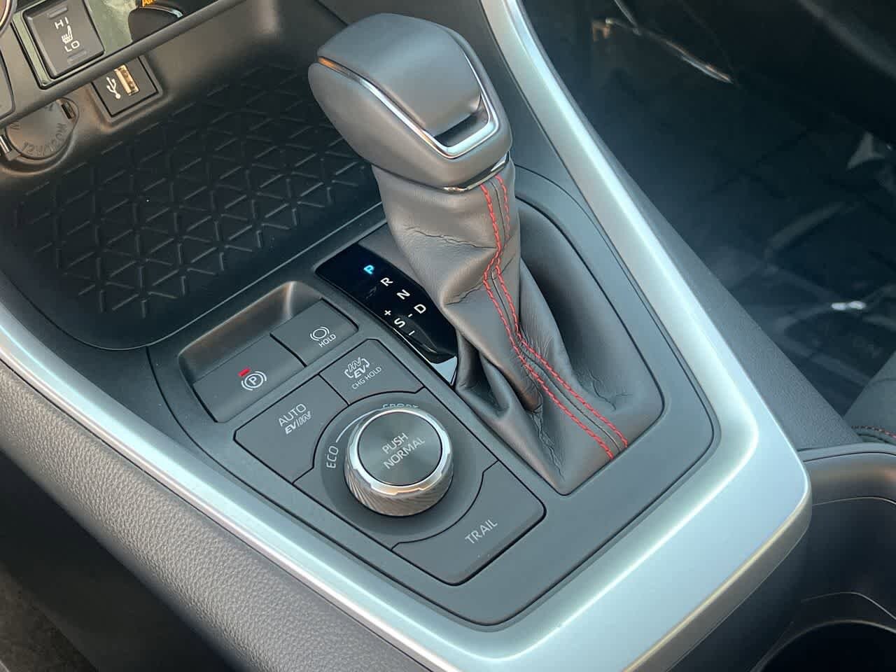 2024 Toyota RAV4 Prime SE 21