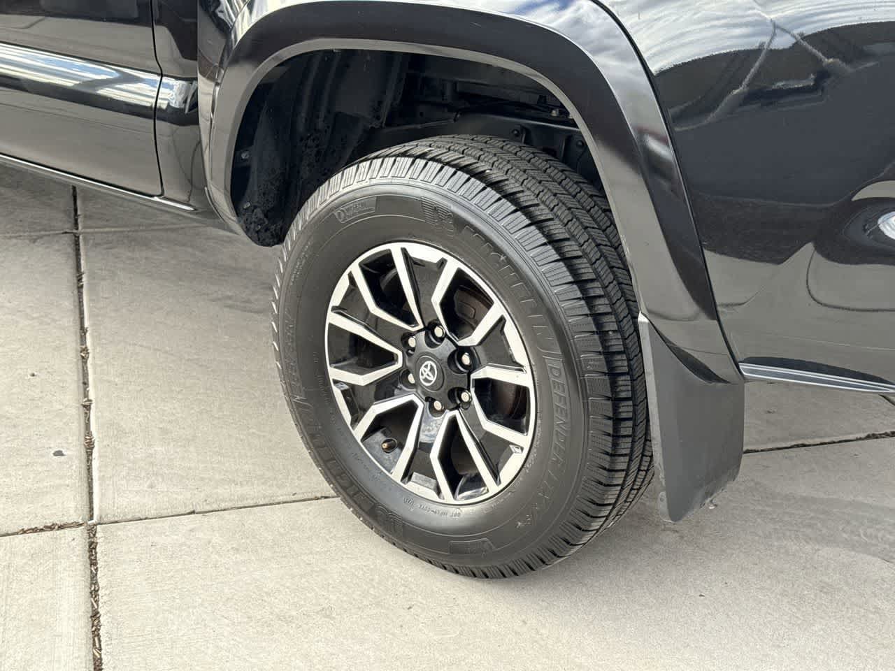 Thumbnail: 2021 Toyota Tacoma - 8