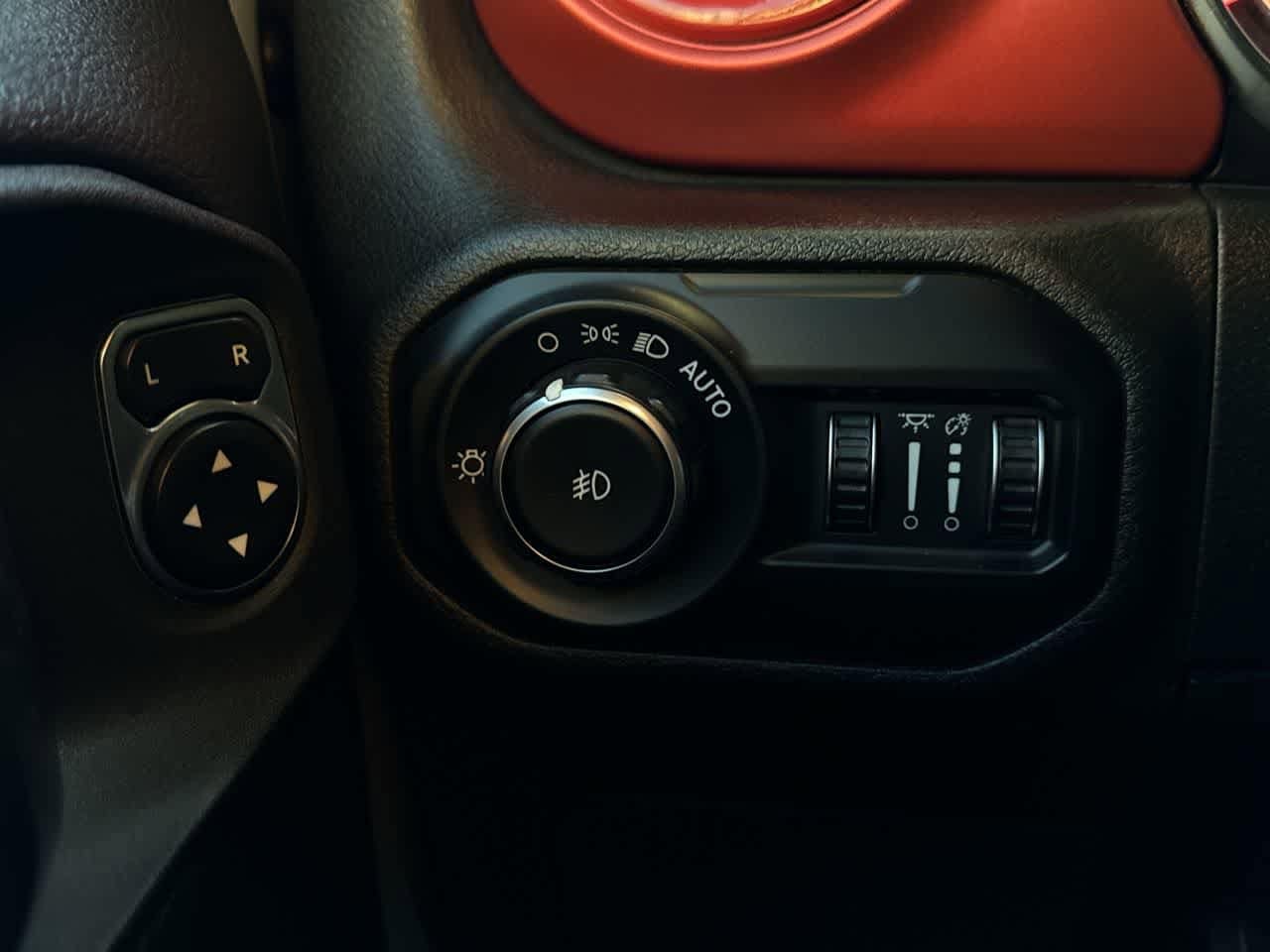 Thumbnail: 2021 Jeep Wrangler - 20