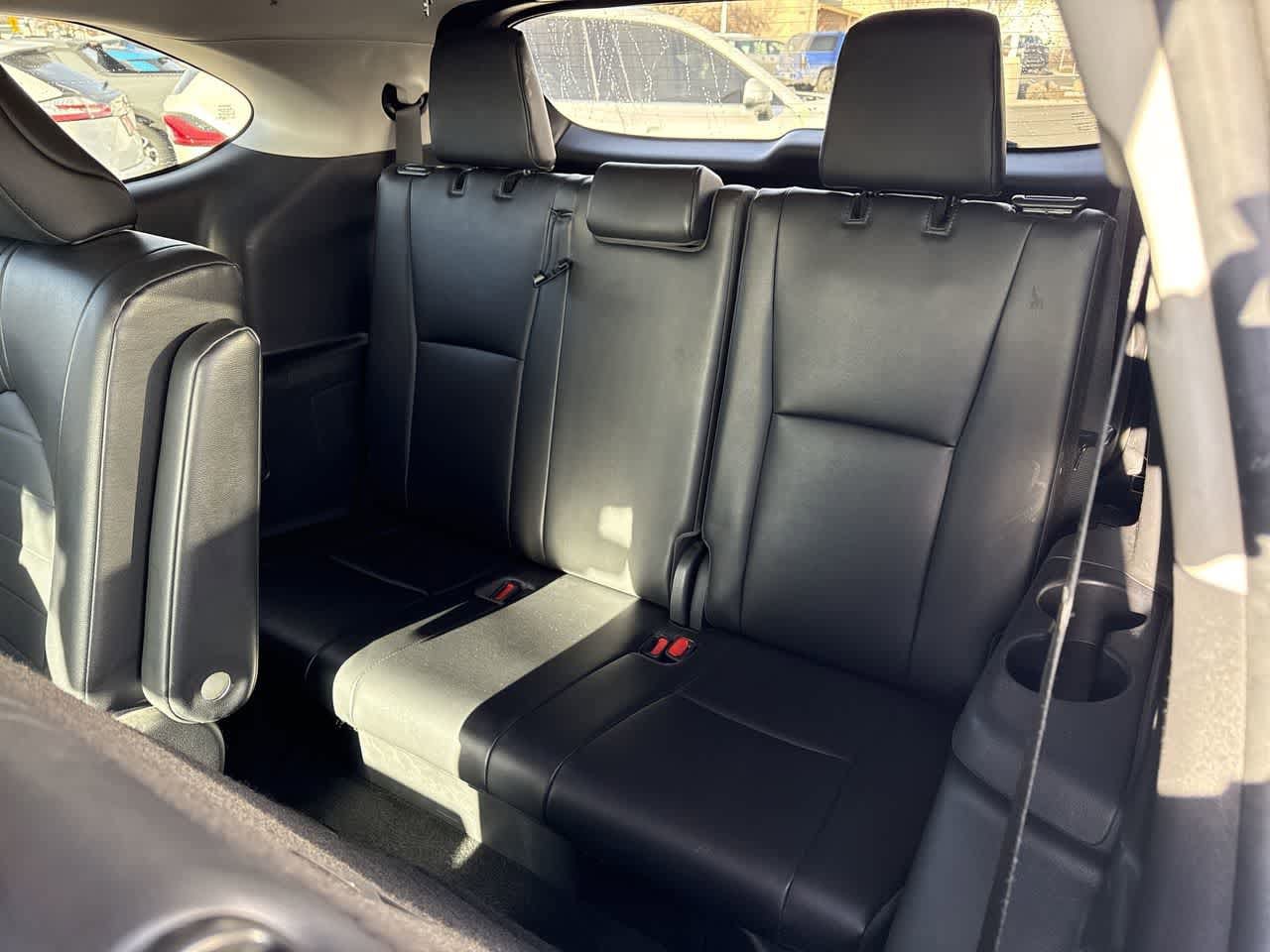 Thumbnail: 2023 Toyota Highlander - 13