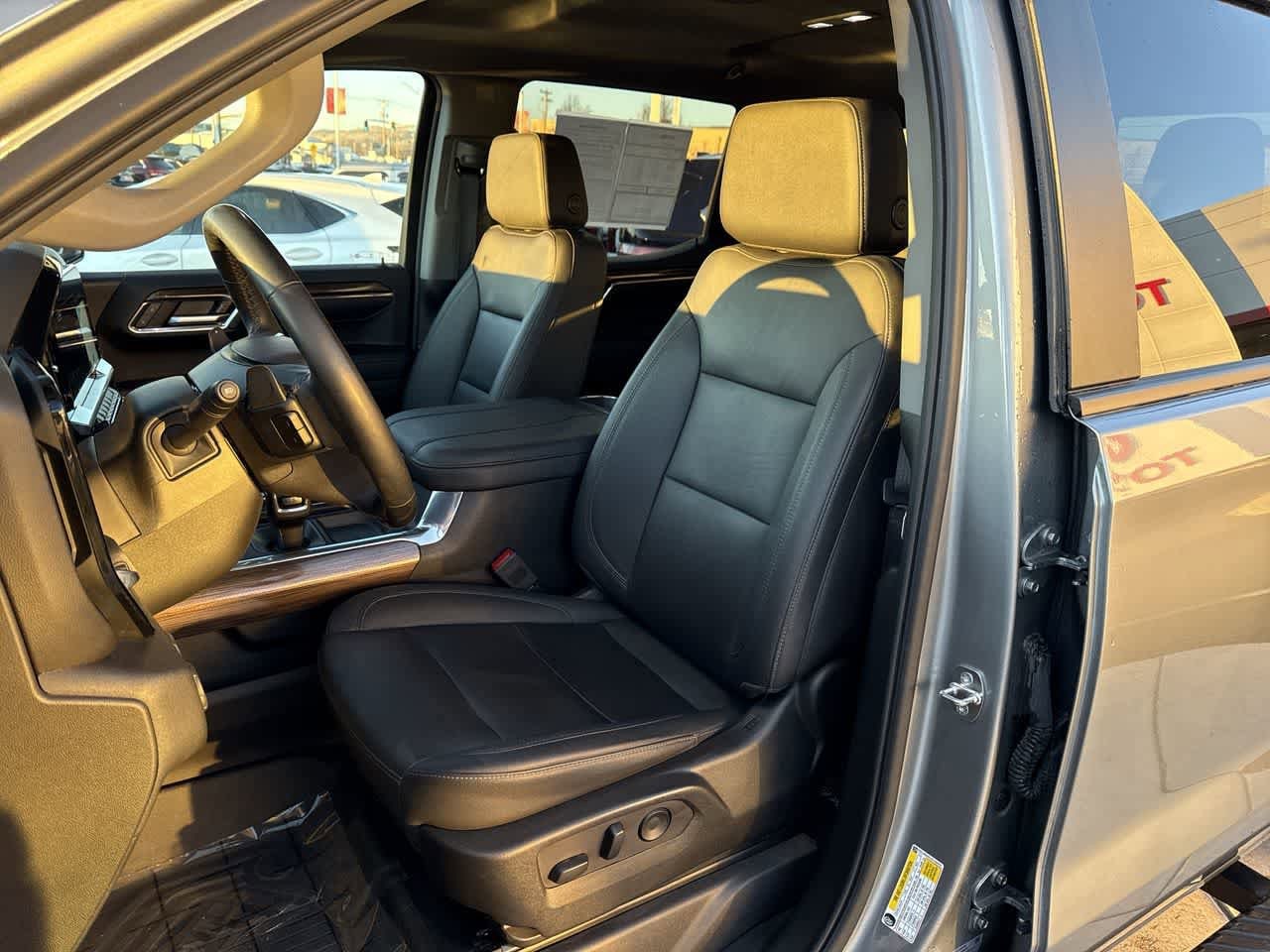 Thumbnail: 2024 Chevrolet Silverado 1500 - 11