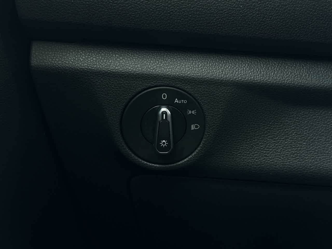 Thumbnail: 2024 Volkswagen Jetta - 20