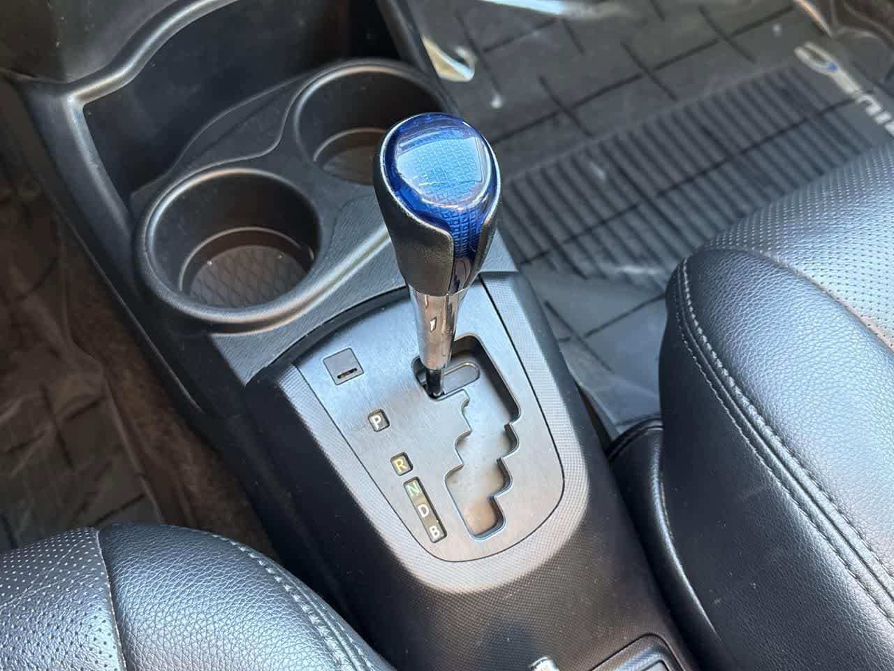 Thumbnail: 2015 Toyota Prius c - 19