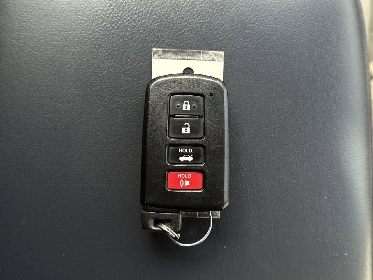 Thumbnail: 2015 Toyota Avalon - 23