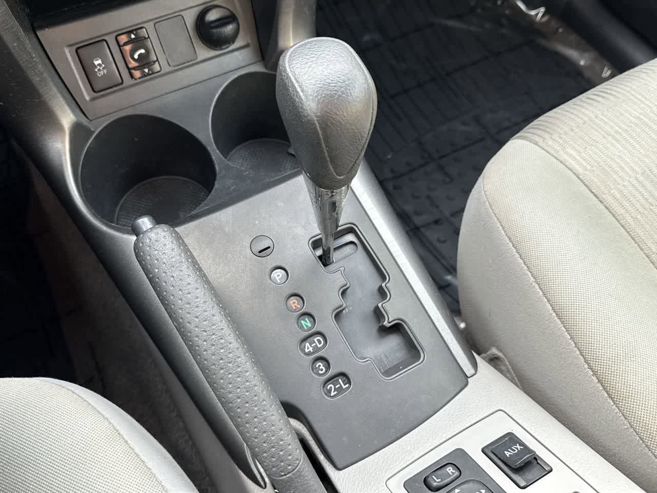 Thumbnail: 2010 Toyota RAV4 - 20