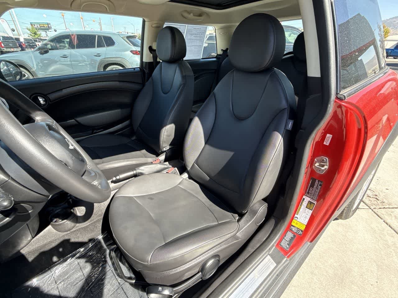 Thumbnail: 2013 MINI Cooper Hardtop - 11