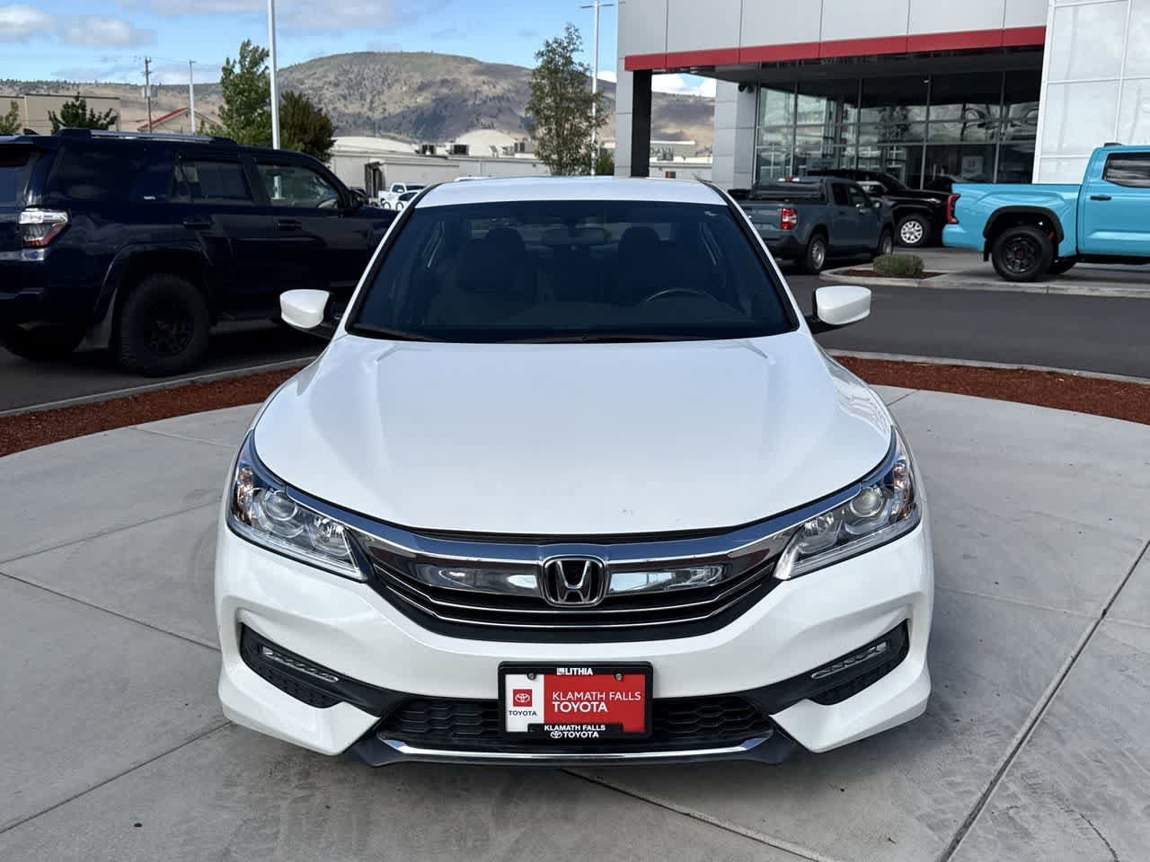Thumbnail: 2017 Honda Accord - 3