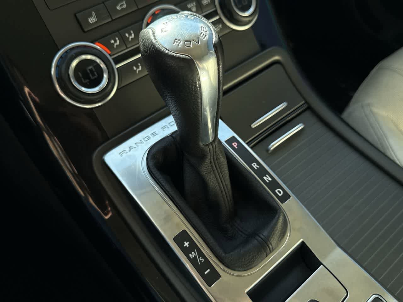 Thumbnail: 2013 Land Rover Range Rover Sport - 21
