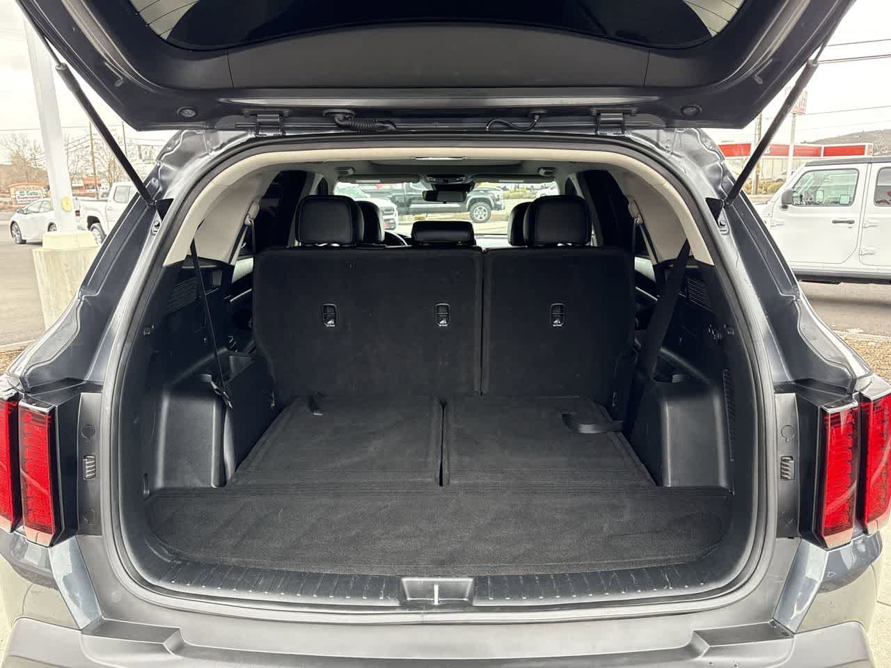 Thumbnail: 2021 Kia Sorento - 6