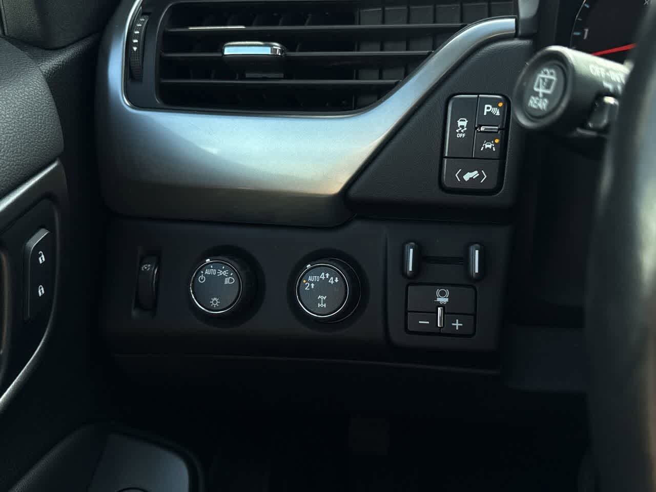 Thumbnail: 2020 Chevrolet Tahoe - 21