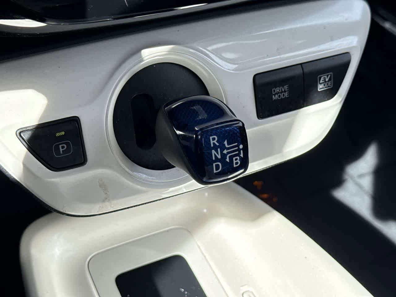 Thumbnail: 2017 Toyota Prius - 20