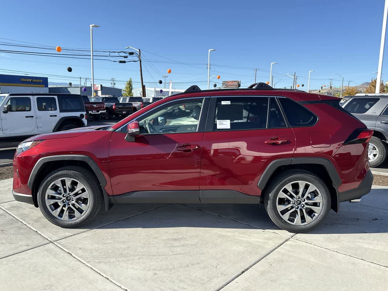 Thumbnail: 2025 Toyota RAV4 - 2