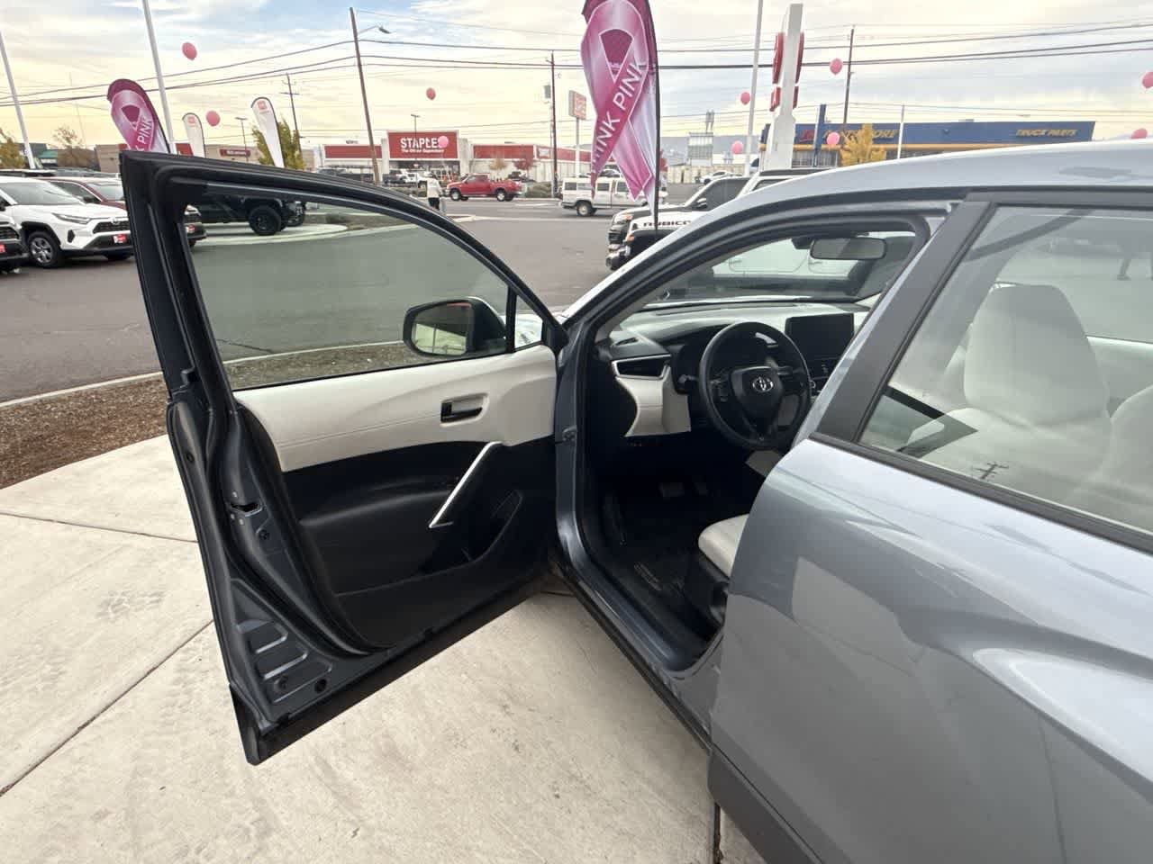 Thumbnail: 2023 Toyota Corolla Cross - 10