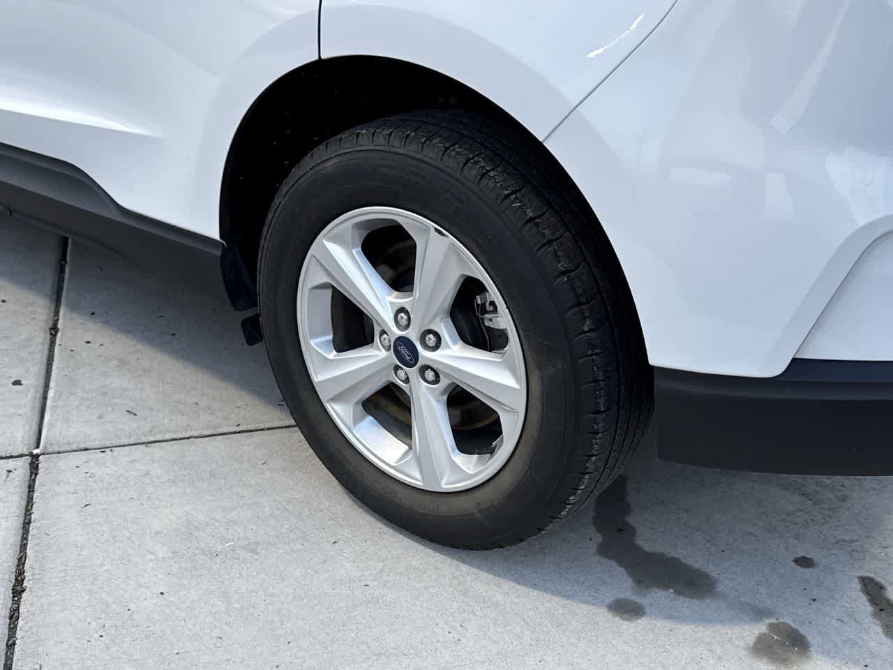 Thumbnail: 2022 Ford Edge - 8