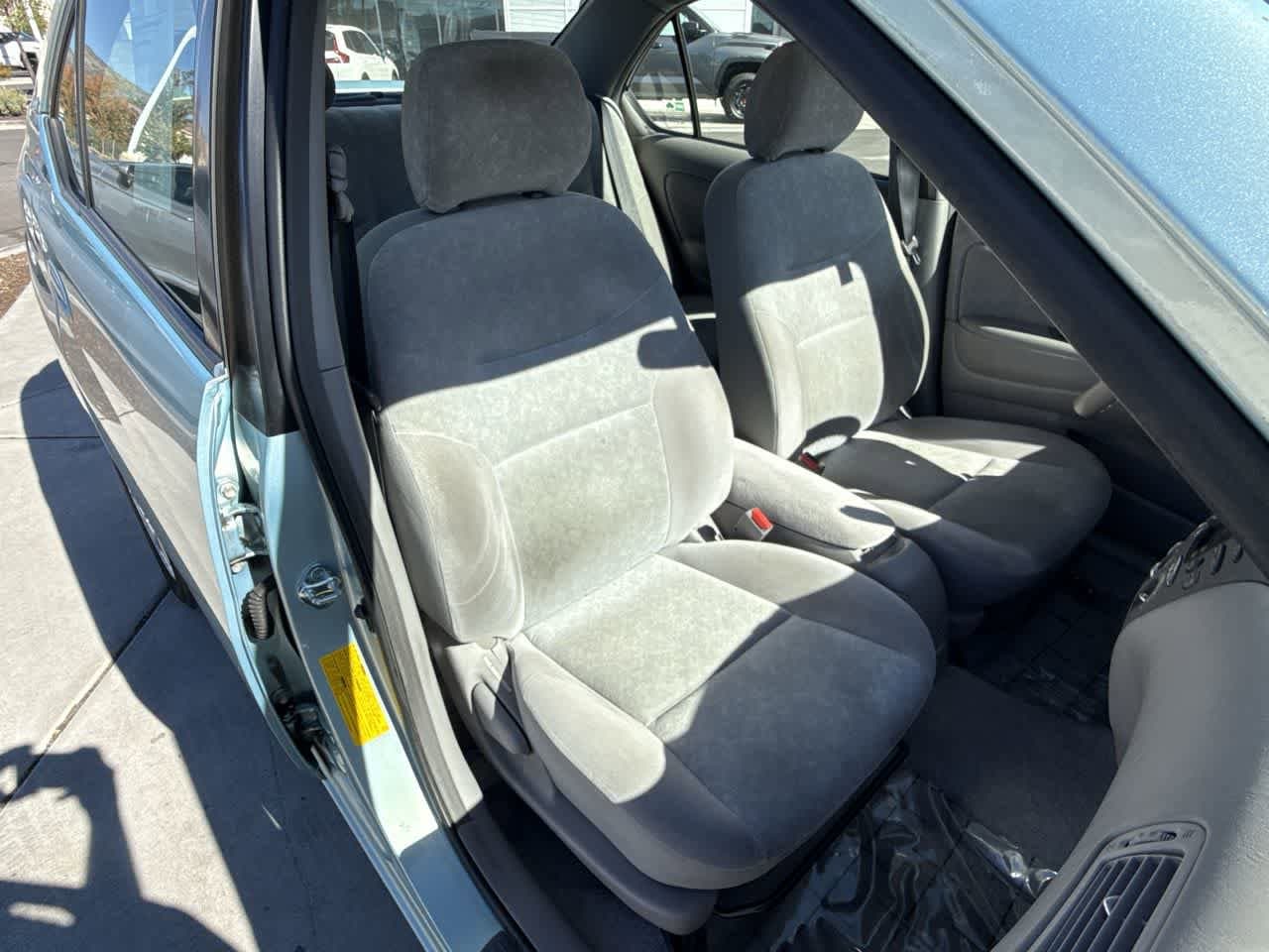 Thumbnail: 2002 Toyota Prius - 14