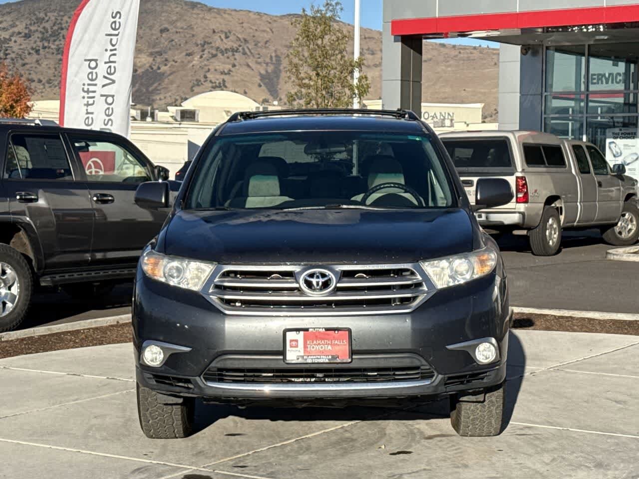 Thumbnail: 2012 Toyota Highlander - 3