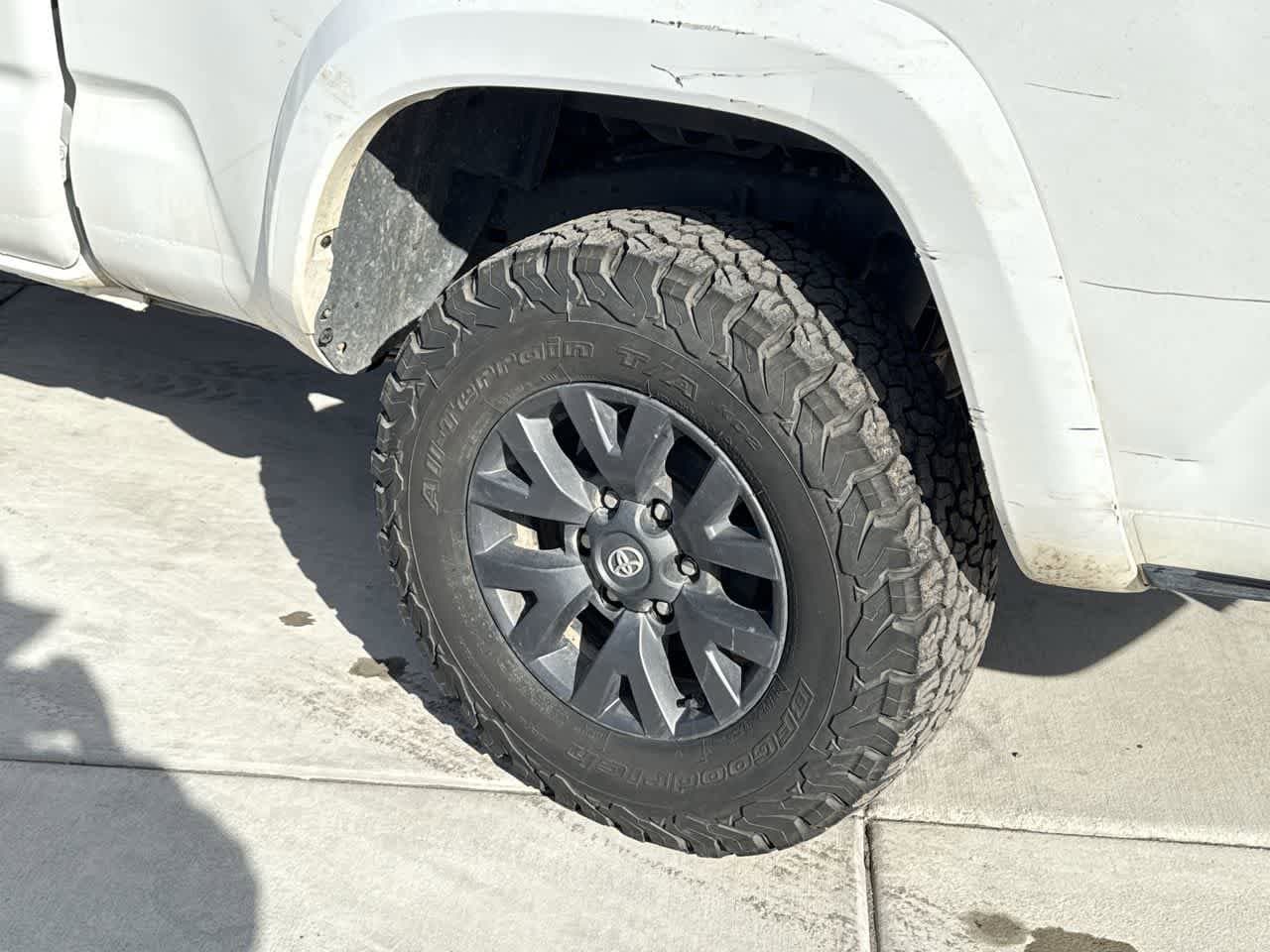 Thumbnail: 2020 Toyota Tacoma - 7