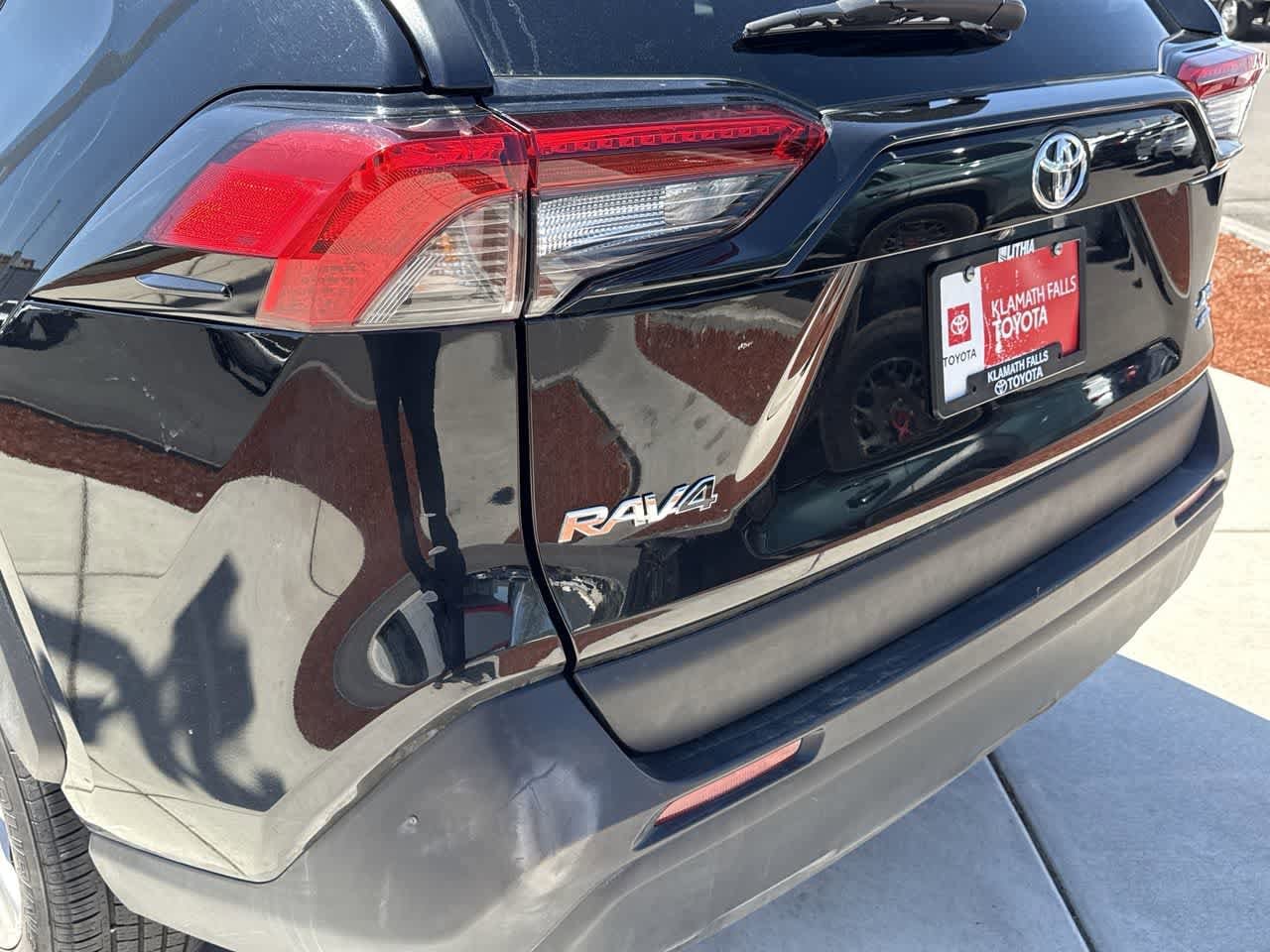 Thumbnail: 2024 Toyota RAV4 - 9