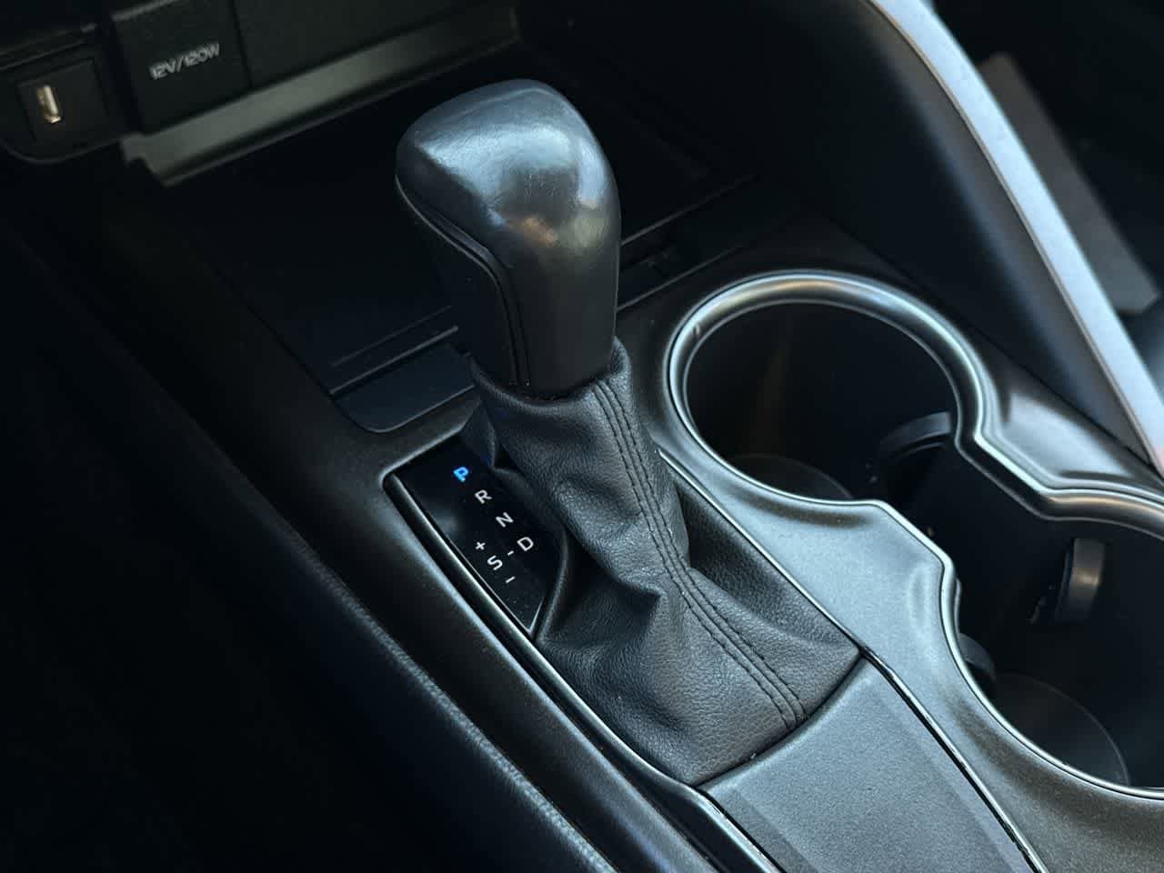 Thumbnail: 2021 Toyota Camry - 20