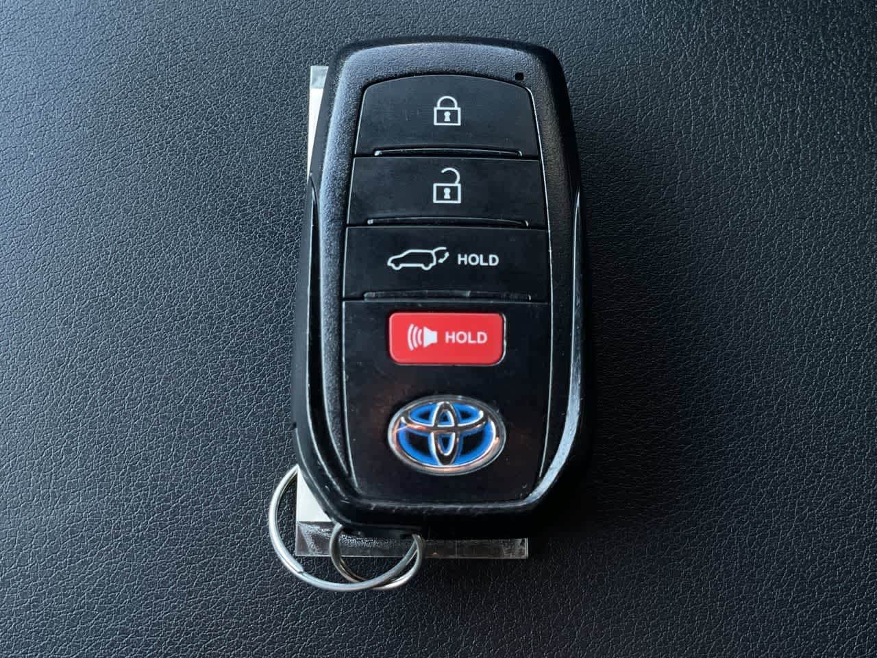 Thumbnail: 2022 Toyota Venza - 23