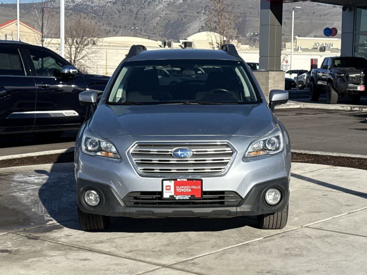 Thumbnail: 2017 Subaru Outback - 3