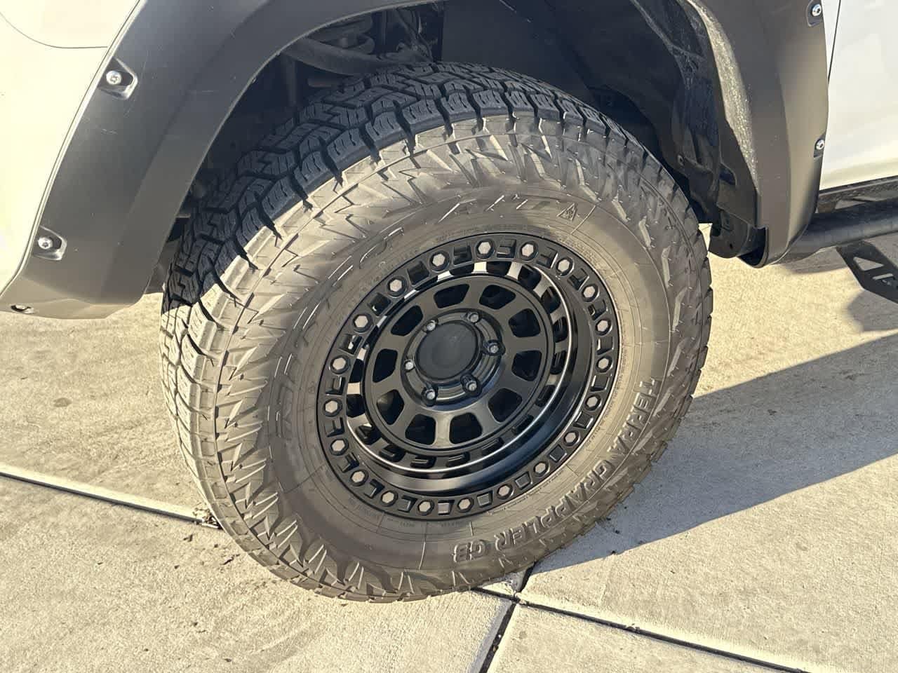 Thumbnail: 2016 Toyota 4Runner - 8